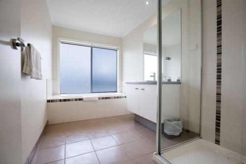 Magnificent Lux Stay@mont Albert 4br/wifi/garage