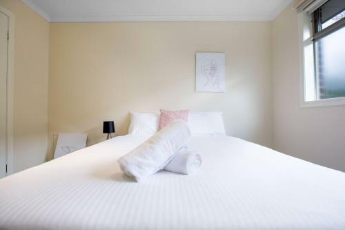 Magnificent Lux Stay@mont Albert 4br/wifi/garage