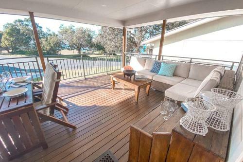Little Beach Bungalow - At Bartlett's