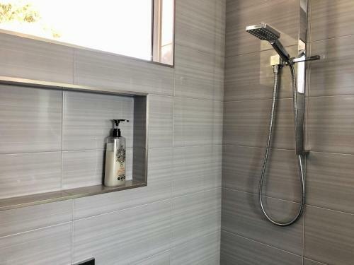 Binalong Brae @ Bay Of Fires Two Bedroom Both With Ensuites