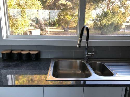 Binalong Brae @ Bay Of Fires Two Bedroom Both With Ensuites