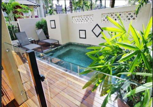 Villa Resort Living With Private Pool Sleeps 8
