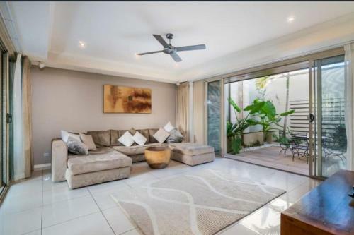 Villa Resort Living With Private Pool Sleeps 8