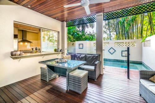 Villa Resort Living With Private Pool Sleeps 8