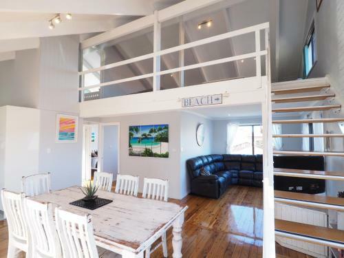 Callala Beach Shack - Pet Friendly