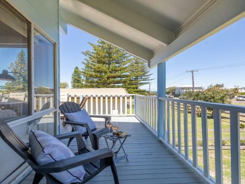 The Chalet At Callala Beach - Beach House Character