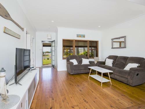 Quay Haven I Pet Friendly I Directly Opposite Beach