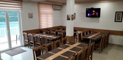 Hostal Hotel Ami-m