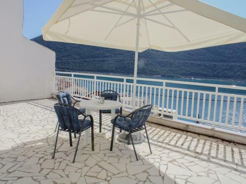 Hostal Apartments And Rooms Mato