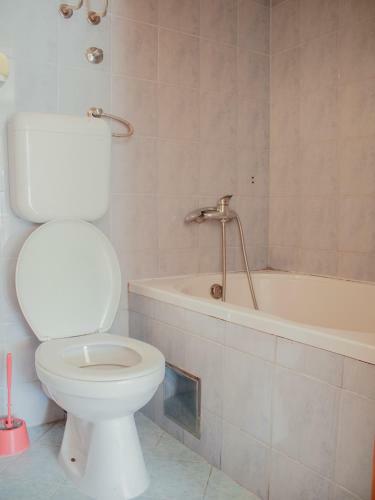 Hostal Apartments And Rooms Mato