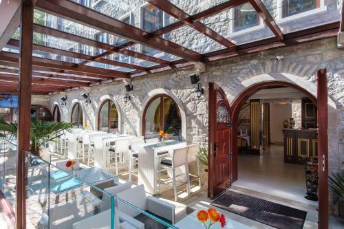 Integra Hotel