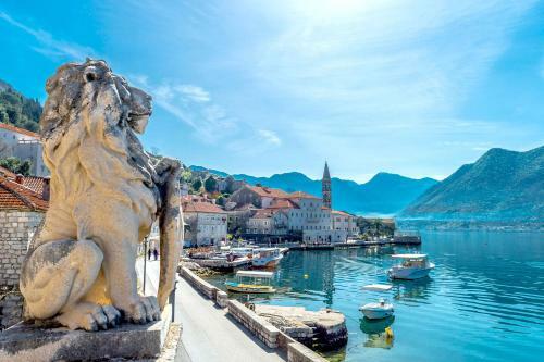 Luxury Villa Branko With Private Pool Near Dubrovnik