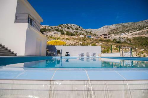 Apartment Alice With Private Pool Near Dubrovnik