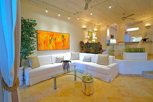Villa Emerald Beach 4 Plumbago