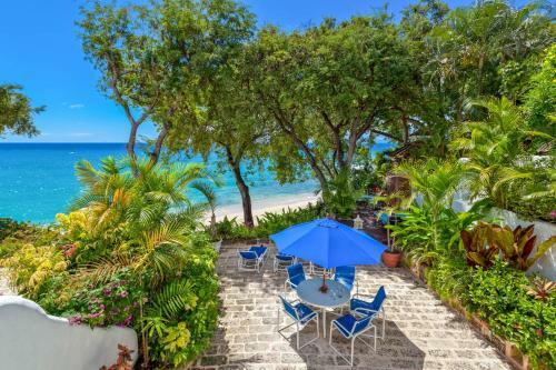 Weston Villa Sleeps 6 With Pool And Air Con