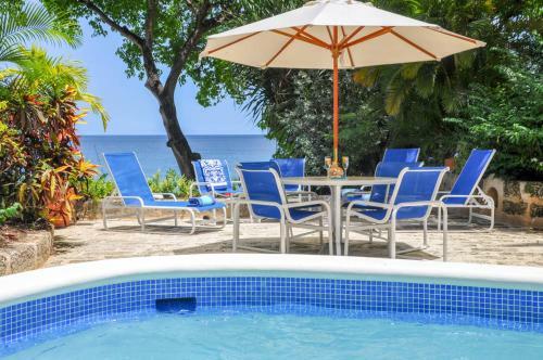 Weston Villa Sleeps 6 With Pool And Air Con