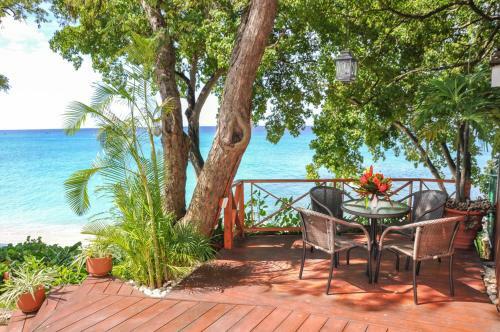 Weston Villa Sleeps 6 With Pool And Air Con