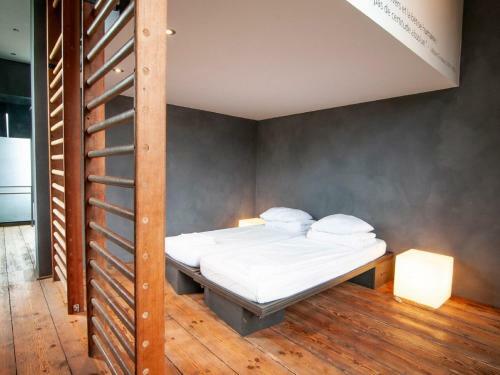 Holiday Home In Den�e, Halfway Between Namur And Charleroi