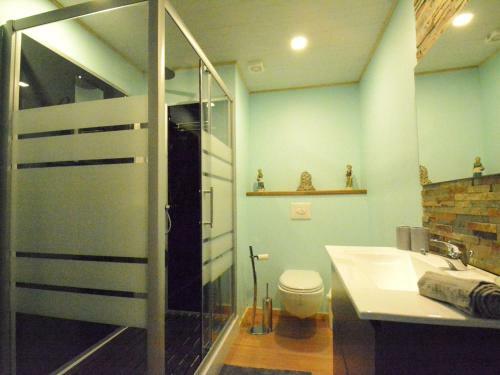 Expansive Holiday Home In Ardennes With Jacuzzi