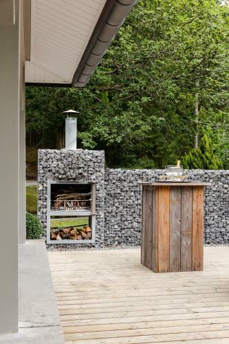 La Villa Des Sources � 500 M�tres Du Circuit