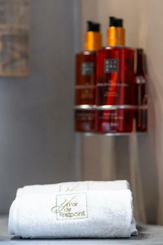 La Villa Des Sources � 500 M�tres Du Circuit