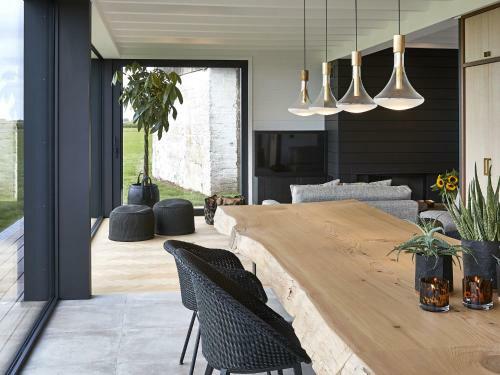 Trendy Holiday Home In Luik With Terrace