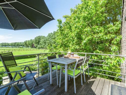 Cushy Apartment With Private Terrace, Pond, Heating, Balcony