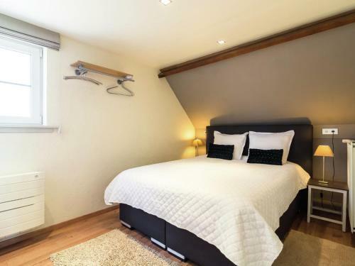 Cushy Apartment With Private Terrace, Pond, Heating, Balcony