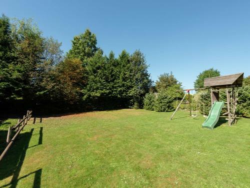 Pastoral Villa In Heure With Jacuzzi