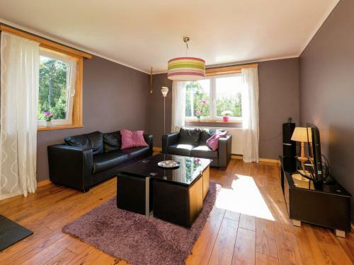Pastoral Villa In Heure With Jacuzzi