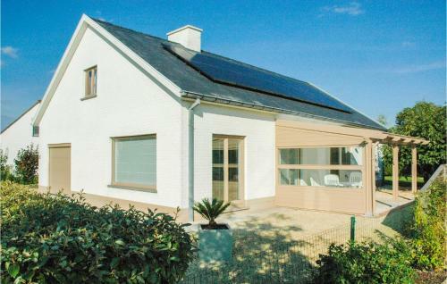 Nice Home In Oostduinkerke W/ Wifi And 3 Bedrooms