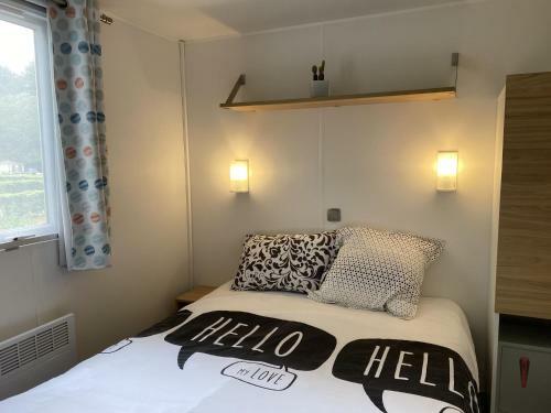 Neat Chalet With Microwave, Antwerp At 39 Km