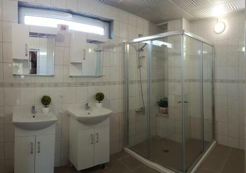 Hostal Rosarium Residence Guest House