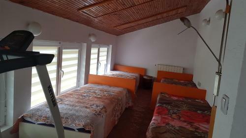 Hostal Rosarium Residence Guest House
