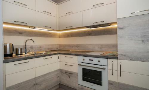 Bayview Deluxe Apartment 30
