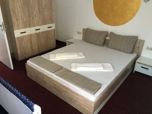 Hostal Guest House Theona