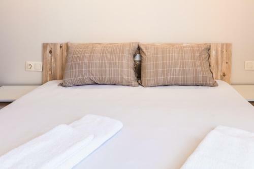 Hostal Guest House Theona
