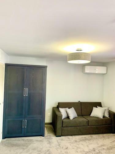 Hostal B&d Apartments Delux, New
