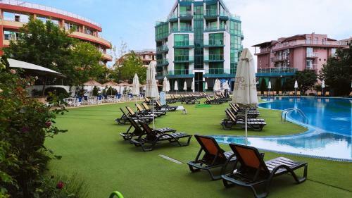 Primorsko Del Sol Apartments