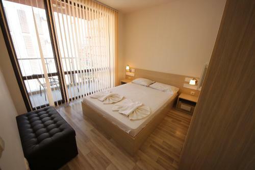 Hotel Menada Lux - Tarsis