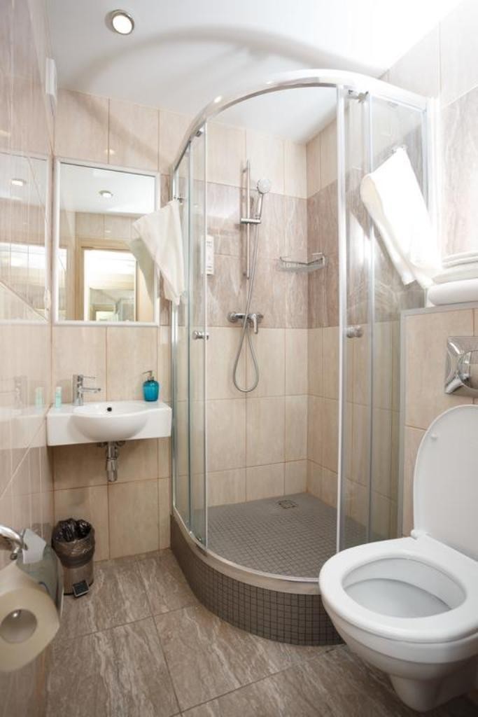 Yunost Hotel