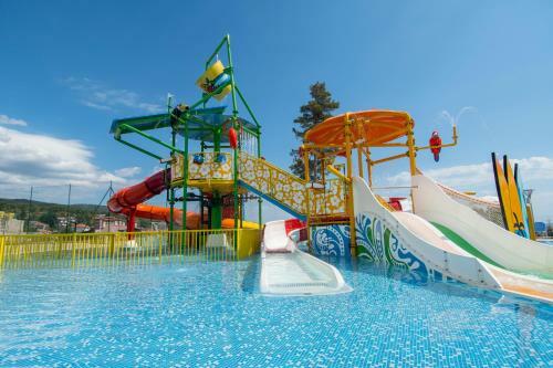 Hotel Nevis Resort & Aqua Park - All Inclusive