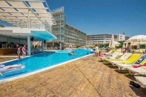 Aqua Nevis Hotel & Aqua Park - All Inclusive