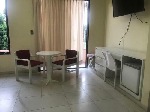 Hotel Viru Viru II