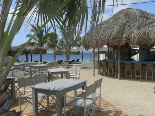 Apartment 1 And 5 In Windsock Beach Resort