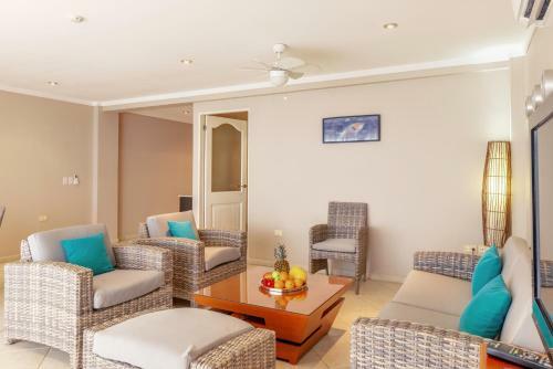 Apartamento Oceanfront Parrotfish At Den Laman