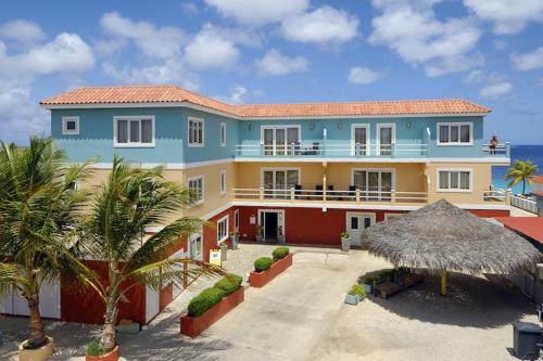 Apartamento Oceanfront Flying Fish At Den Laman