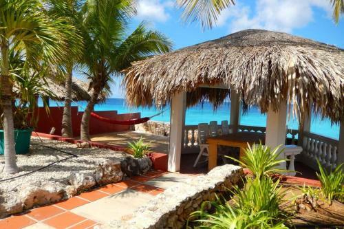 Oceanfront Holiday Villa - Pelican's Nest Bonaire