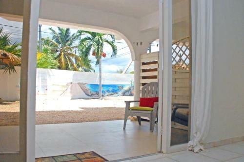 Bed & Breakfast Bnbbonaire Near The Ocean