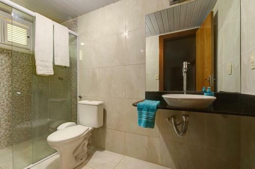 Casa Ampla Com Piscina Em Porto Das Dunas By Carpediem